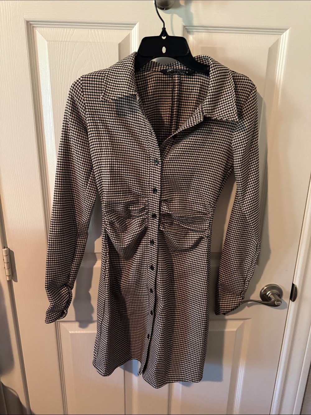 Zara B&tan houndstooth Long Sleeve Button-Front Dress size more like a small